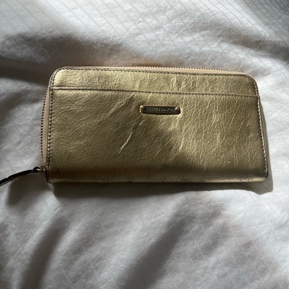 ✨ 2 for $12 ✨Gold metallic Rebecca Minkoff wallet - Picture 3 of 6